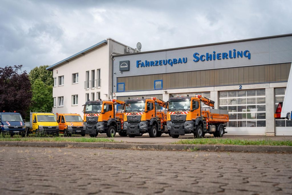 Weitere 3 MAN Dreiseitenkipper wurden ausgeliefert.