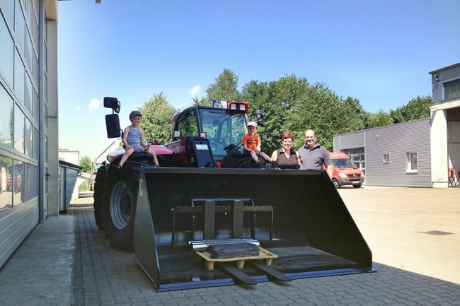 fahrzeuguebergabe-MLT634_IMG_0040_2