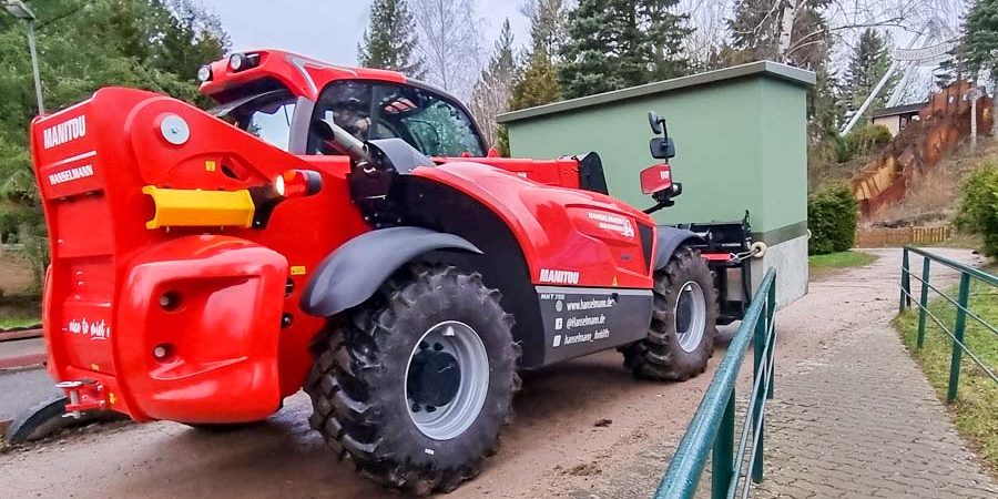 Manitou-MHT790-schwereLast-Gelaende