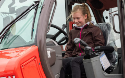 Zukunftstag 2019 – Junge Menschen erkunden Truckxxgroup Betriebe