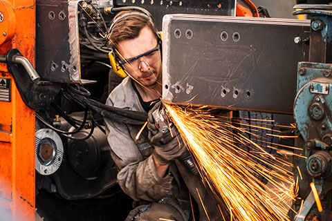Ausbildung Metallbauer Nutzfahrzeugbau bei Truckxxgrop