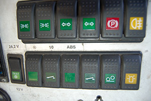 leistungen-lkw-elektonikservice